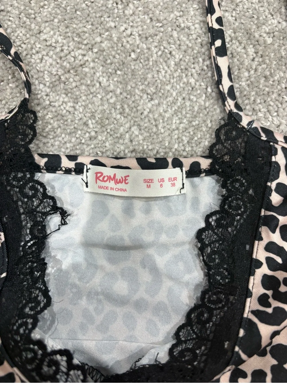 ROMWE Black & Beige Leopard Lace Trim Cami - Picture 2 of 3